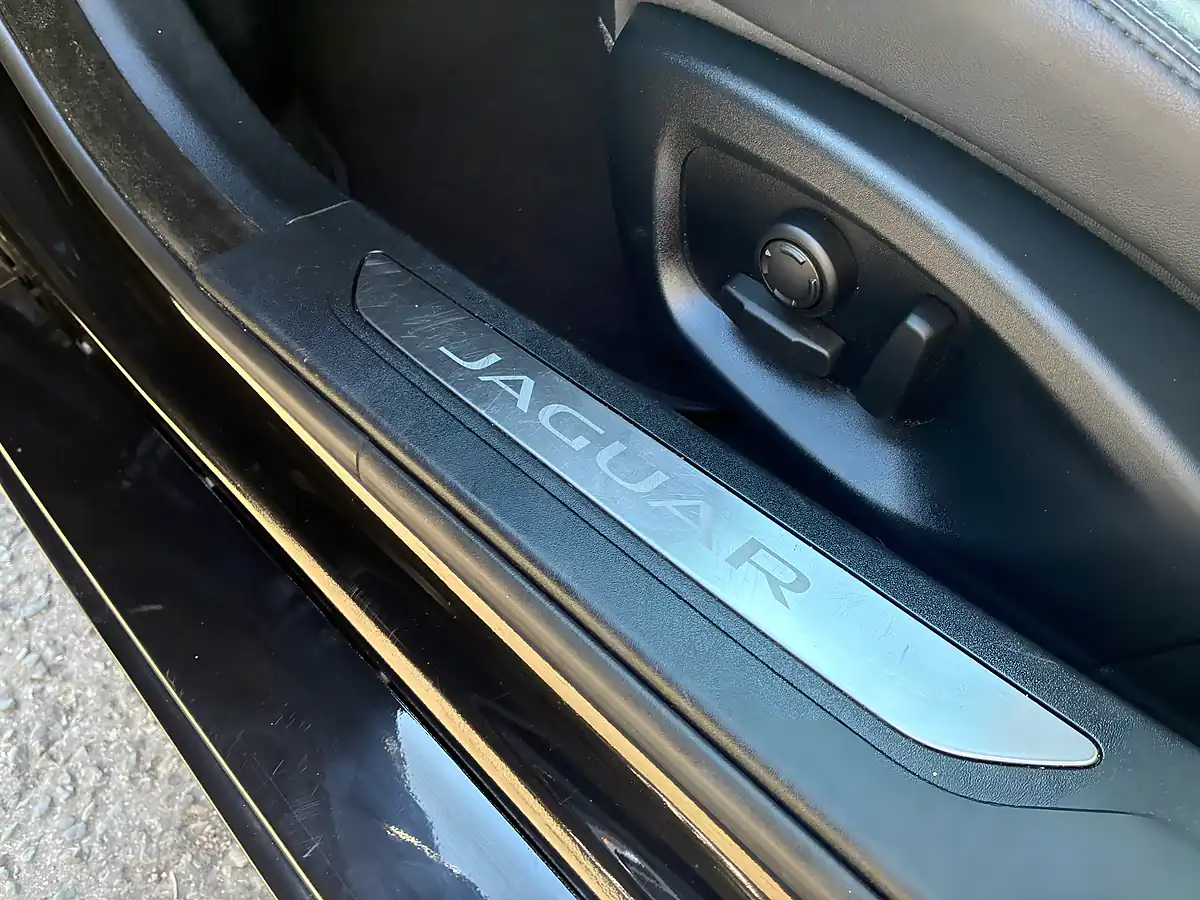 Used 2017 Jaguar Xf Portfolio Black - Interior and Exterior details 20