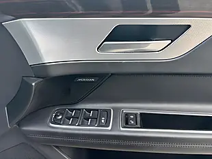 Used 2017 Jaguar Xf Portfolio Black - Interior and Exterior details 10