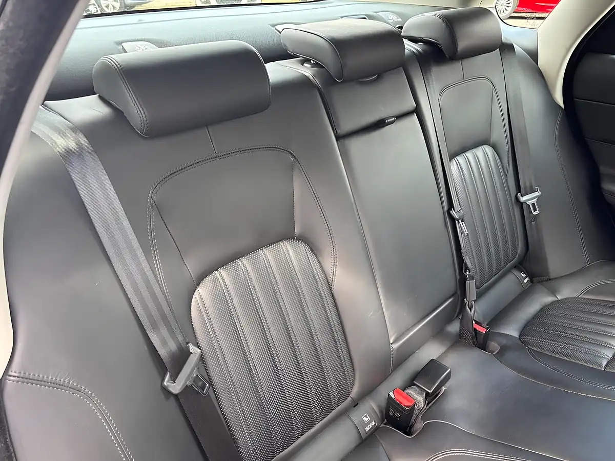 Used 2017 Jaguar Xf Portfolio Black - Interior and Exterior details 13
