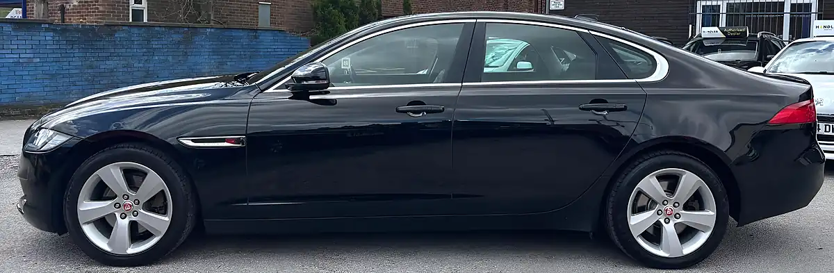 Used 2017 Jaguar Xf Portfolio Black - Interior and Exterior details 5