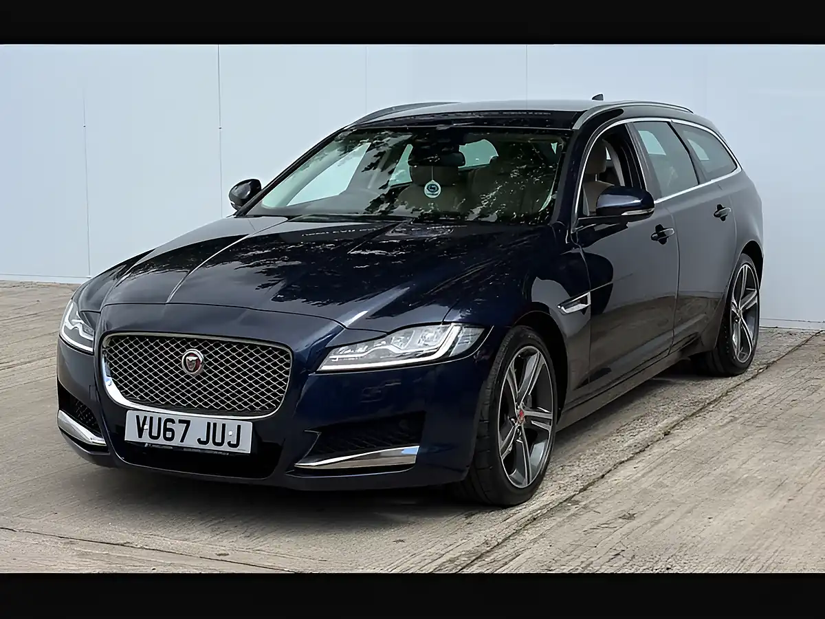 Used 2017 Jaguar Xf Portfolio Loire Blue - Interior and Exterior details 4