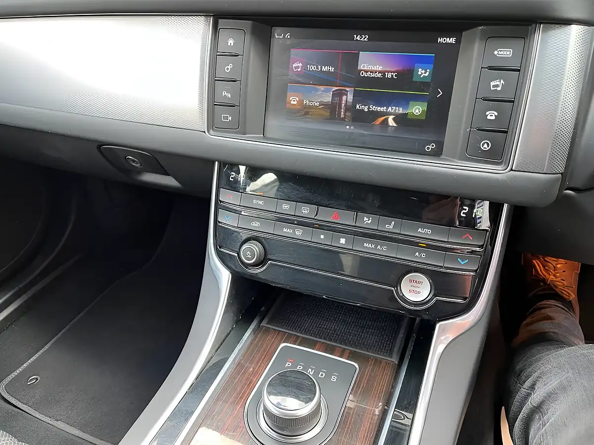 Used 2017 Jaguar Xf Portfolio Red - Interior and Exterior details 16