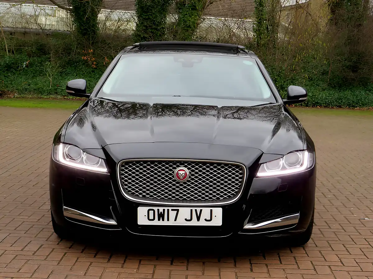 Used 2017 Jaguar Xf Portfolio Santorini Black - Interior and Exterior details 8