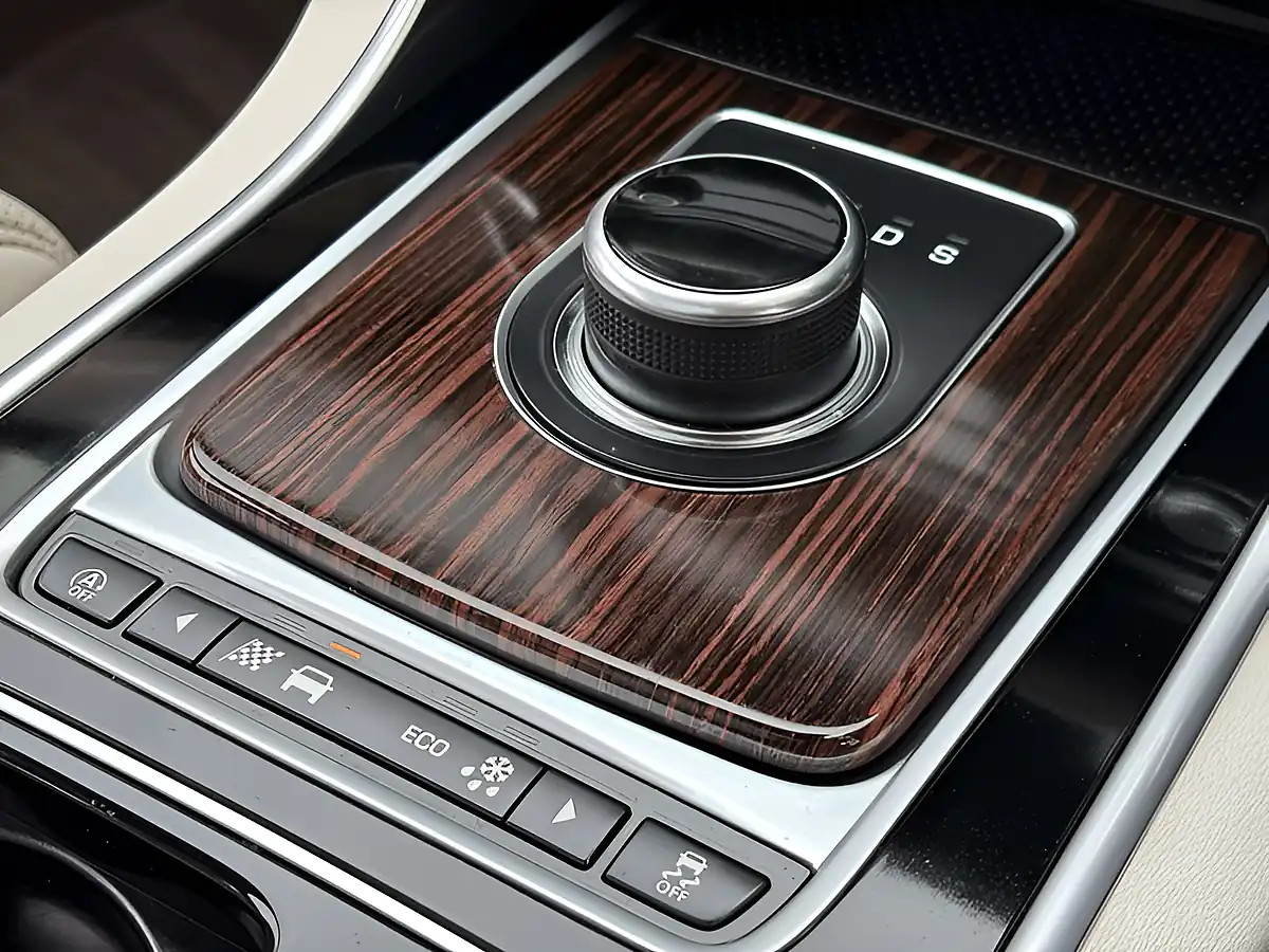 Used 2017 Jaguar Xf Portfolio Santorini Black - Interior and Exterior details 17