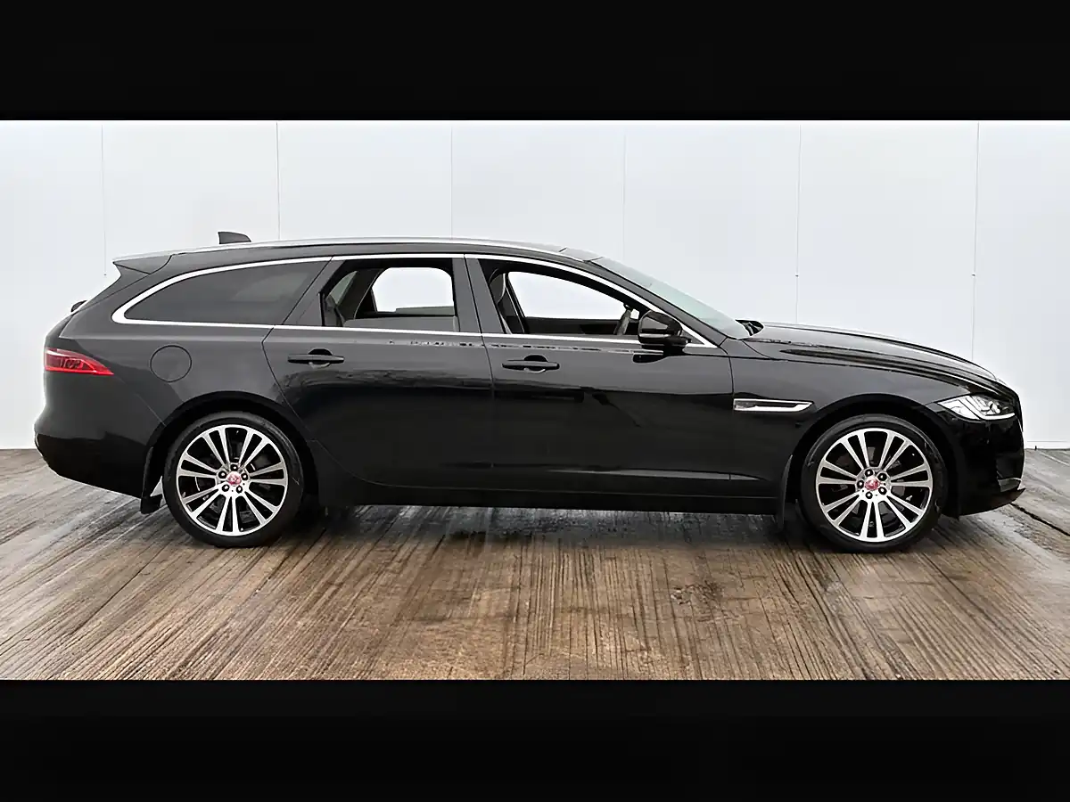 Used 2017 Jaguar Xf Portfolio Santorini Black - Interior and Exterior details 7