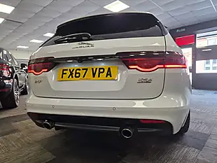 Used 2017 Jaguar Xf Portfolio Sportbrake White - Interior and Exterior details 10