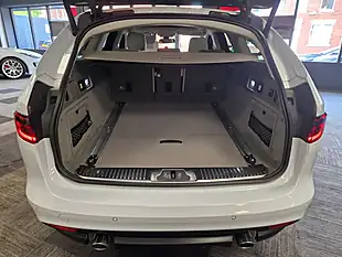 Used 2017 Jaguar Xf Portfolio Sportbrake White - Interior and Exterior details 11