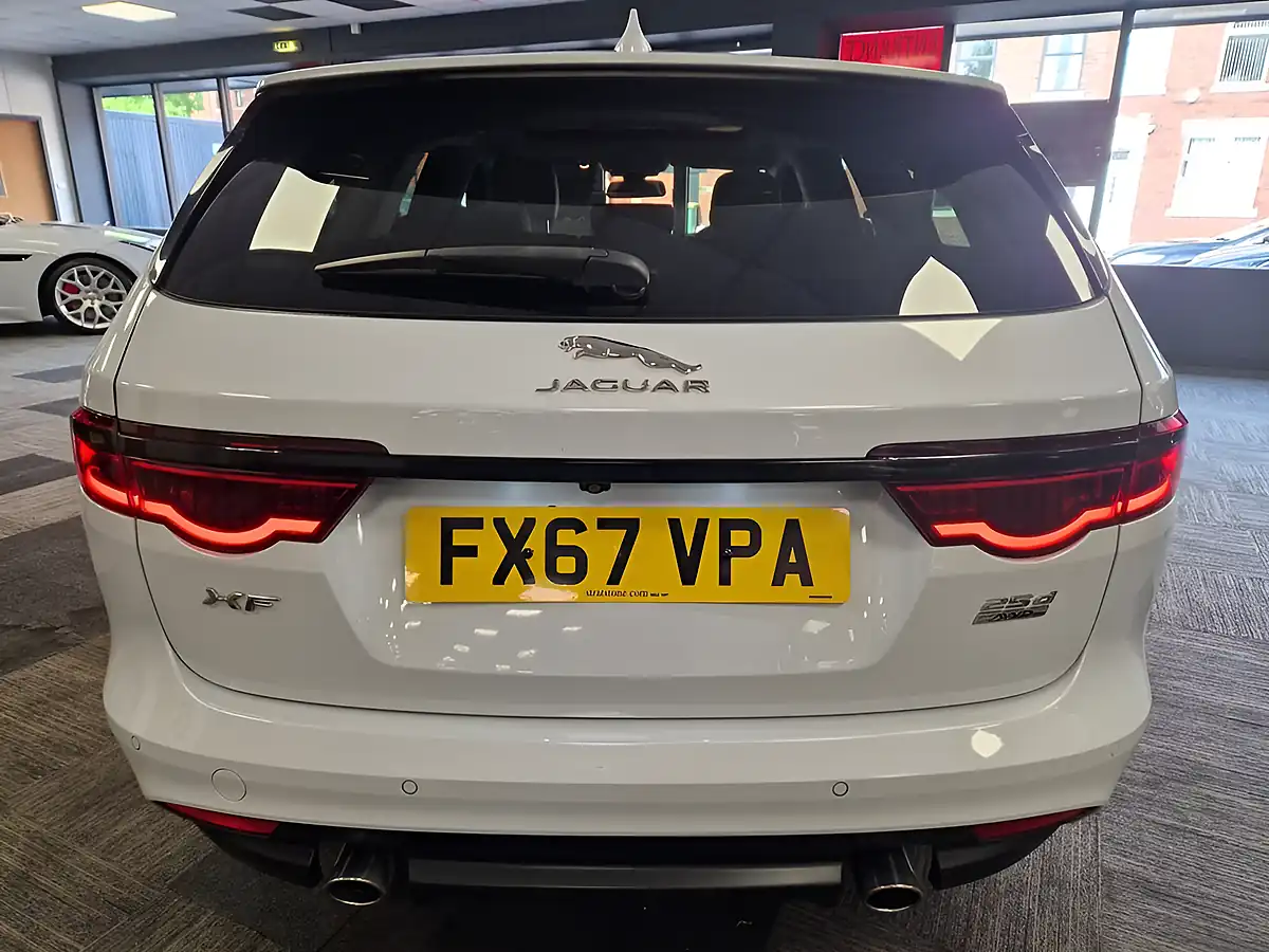 Used 2017 Jaguar Xf Portfolio Sportbrake White - Interior and Exterior details 9