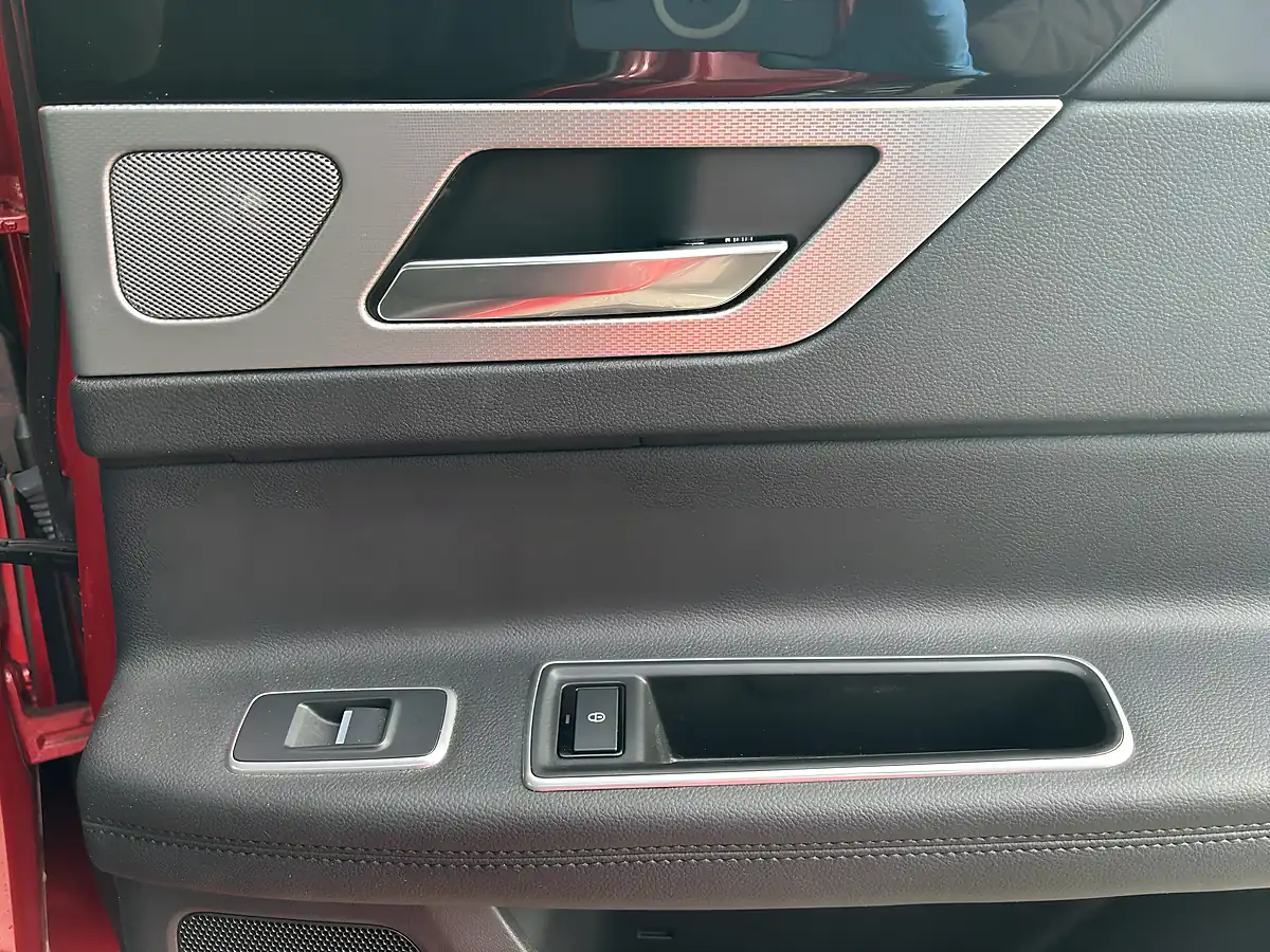 Used 2017 Jaguar Xf Prestige - Interior and Exterior details 16