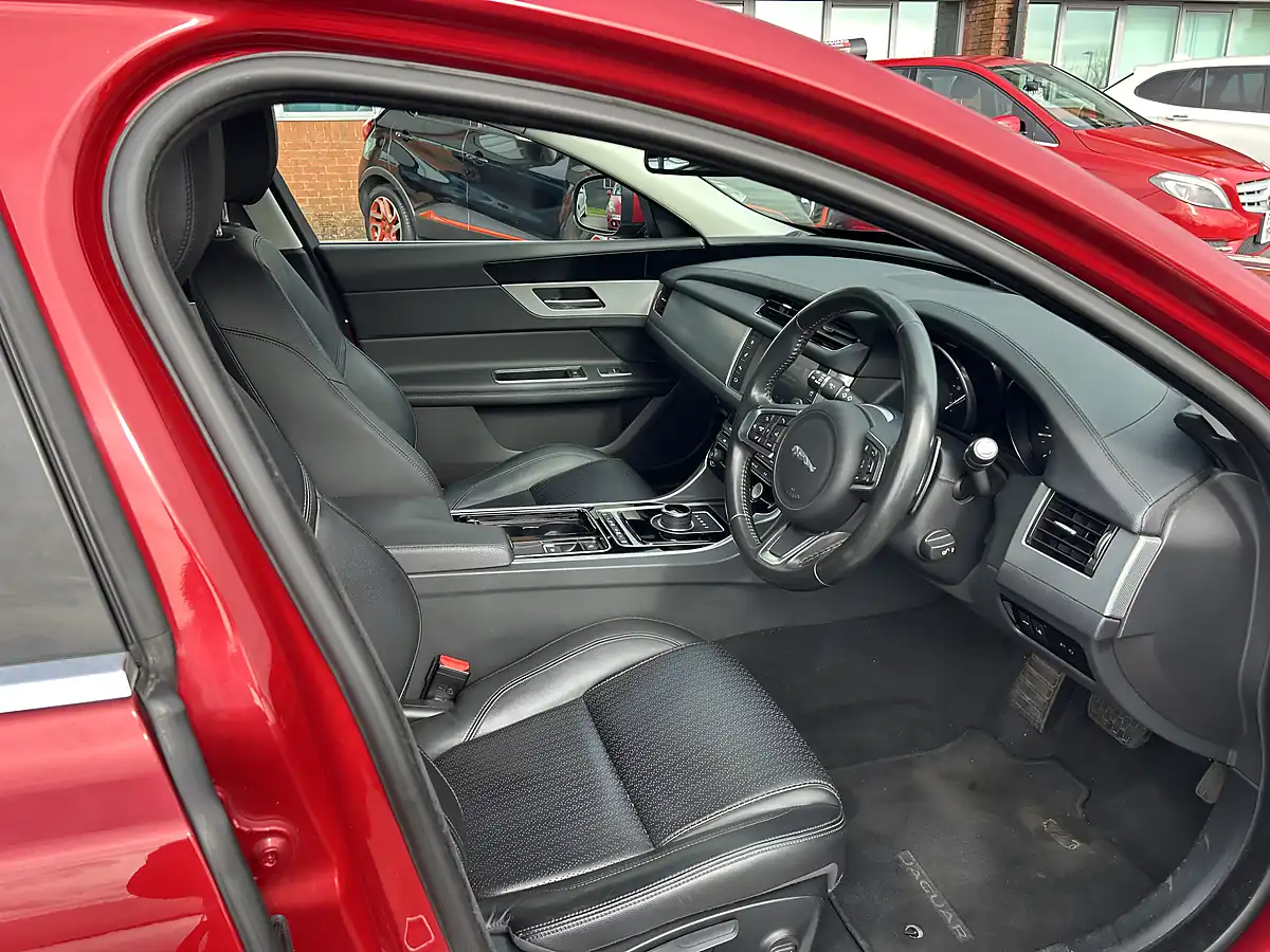 Used 2017 Jaguar Xf Prestige - Interior and Exterior details 8