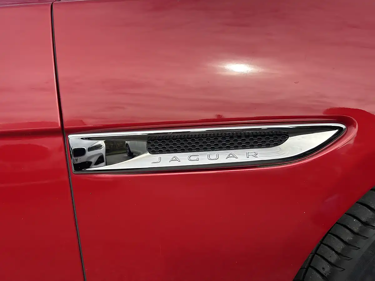 Used 2017 Jaguar Xf Prestige - Interior and Exterior details 9