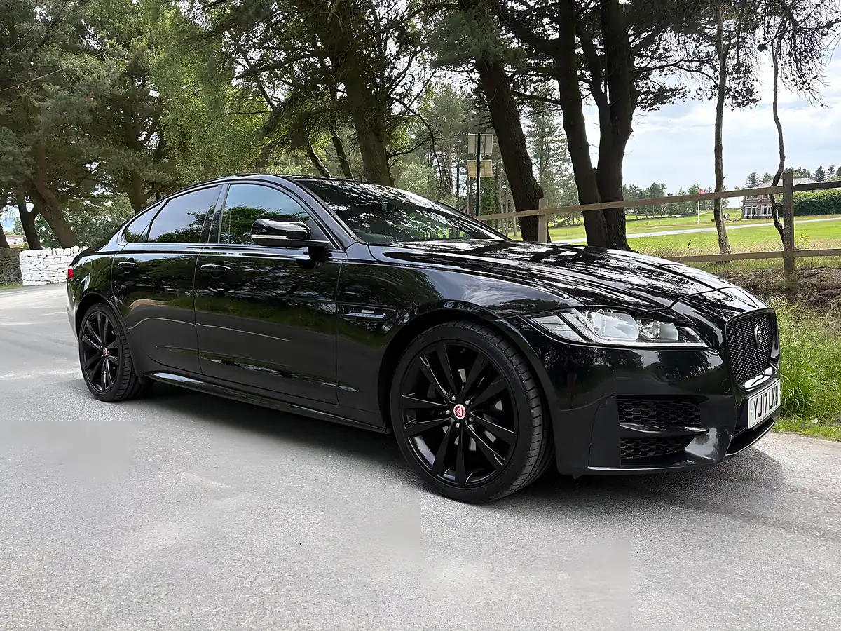 Used 2017 Jaguar Xf R-Sport Black - Interior and Exterior details 3