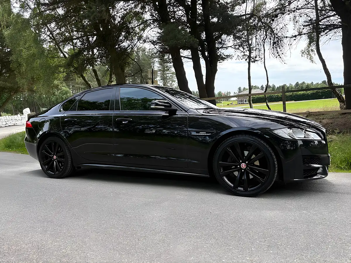 Used 2017 Jaguar Xf R-Sport Black - Interior and Exterior details 4
