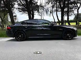 Used 2017 Jaguar Xf R-Sport Black - Interior and Exterior details 5