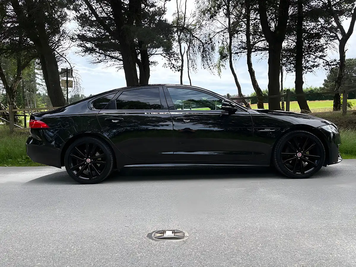 Used 2017 Jaguar Xf R-Sport Black - Interior and Exterior details 5