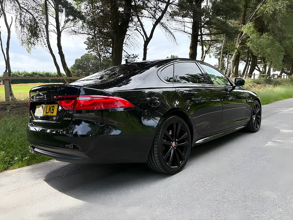 Used 2017 Jaguar Xf R-Sport Black - Interior and Exterior details 7