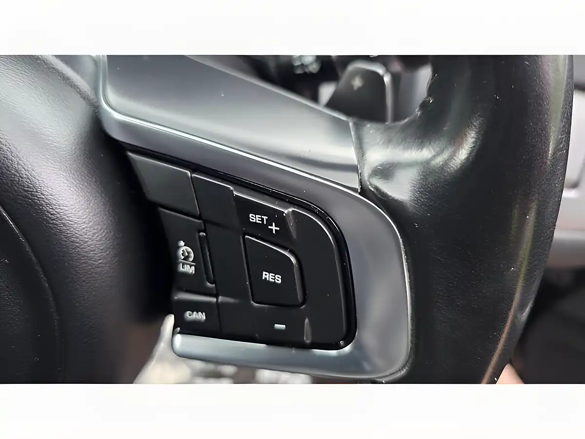 Used 2017 Jaguar Xf R-Sport Black - Interior and Exterior details 14