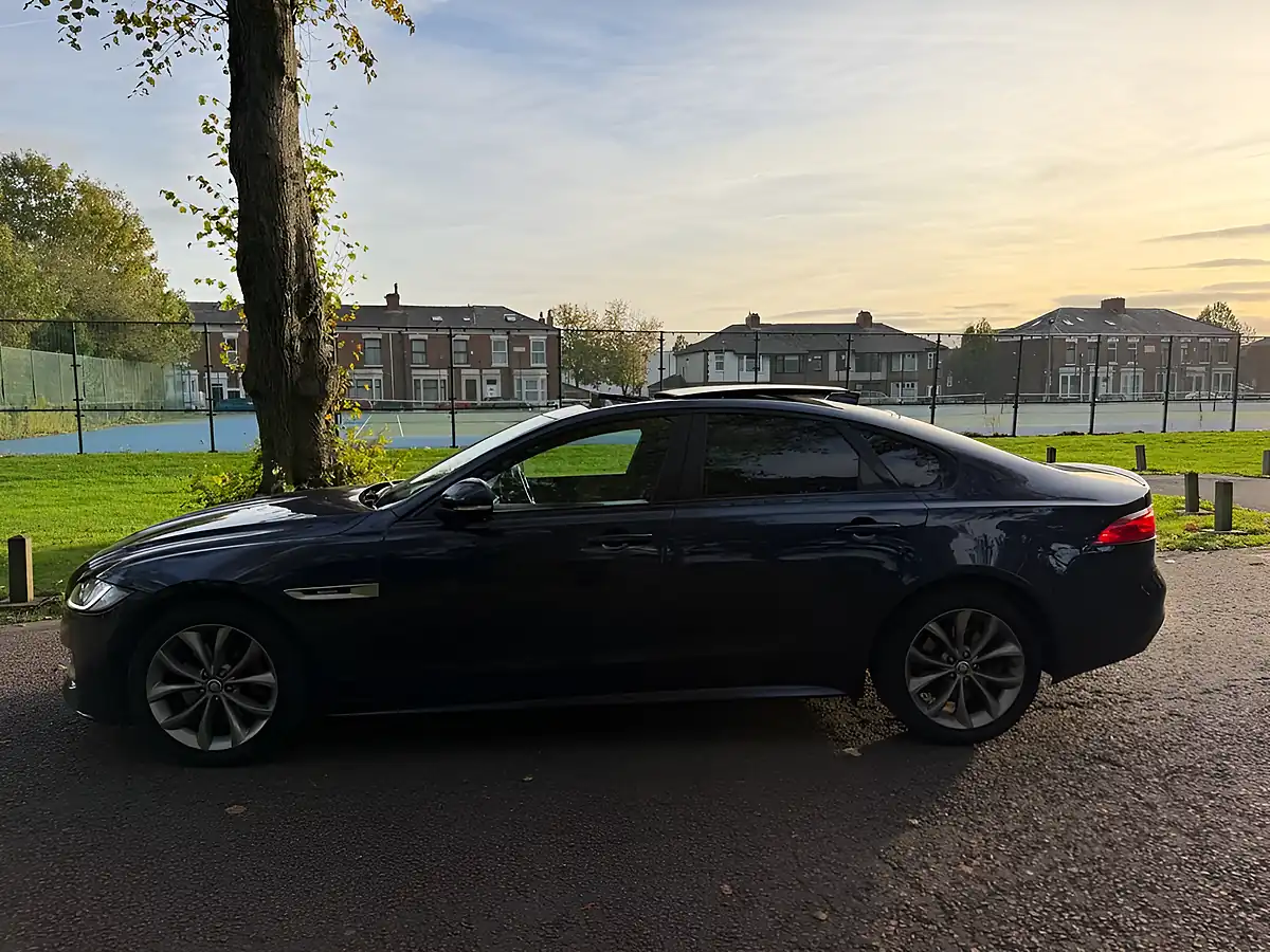 Used 2017 Jaguar Xf R-Sport Blue - Interior and Exterior details 7