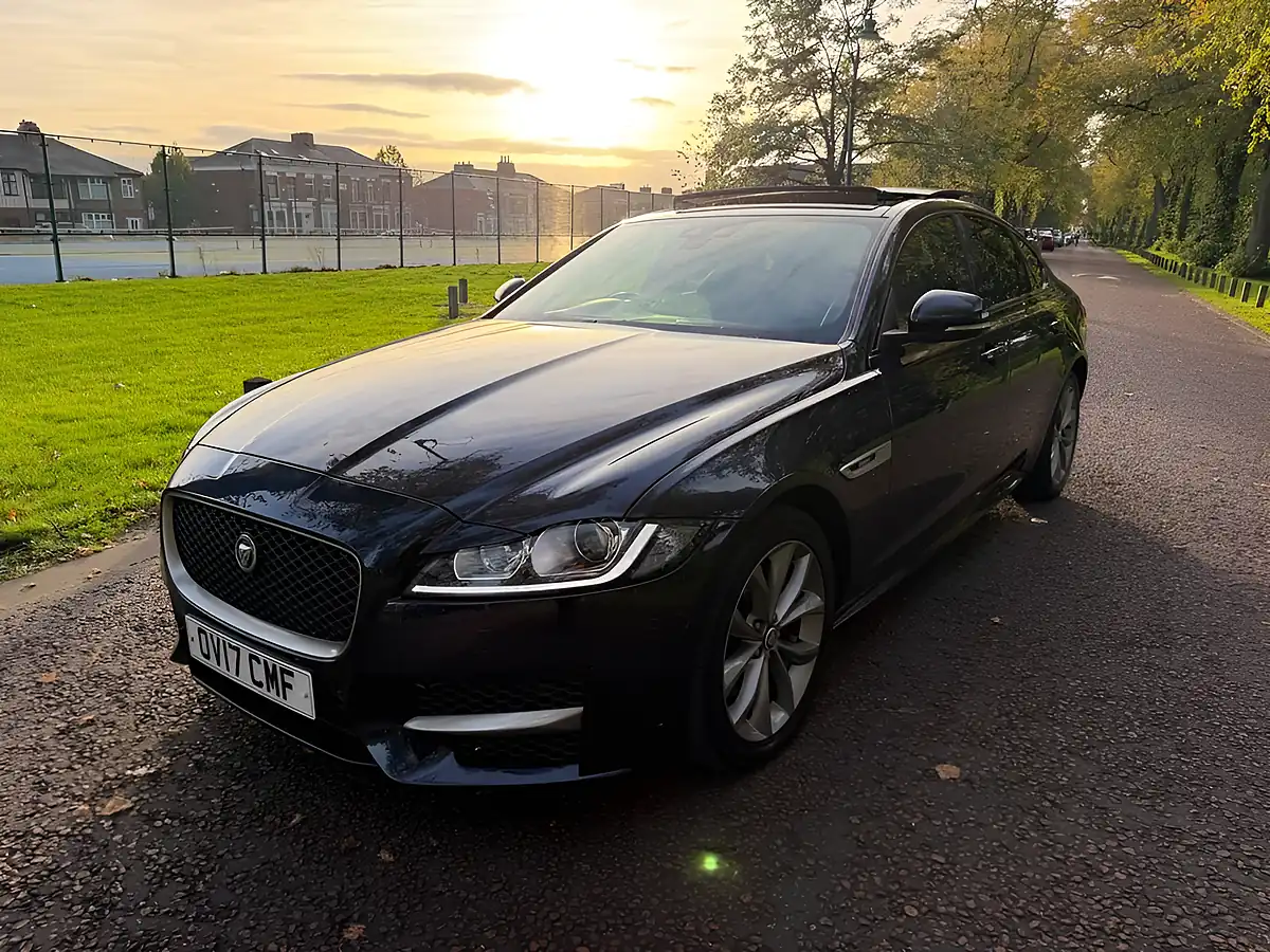 Used 2017 Jaguar Xf R-Sport Blue - Interior and Exterior details 8