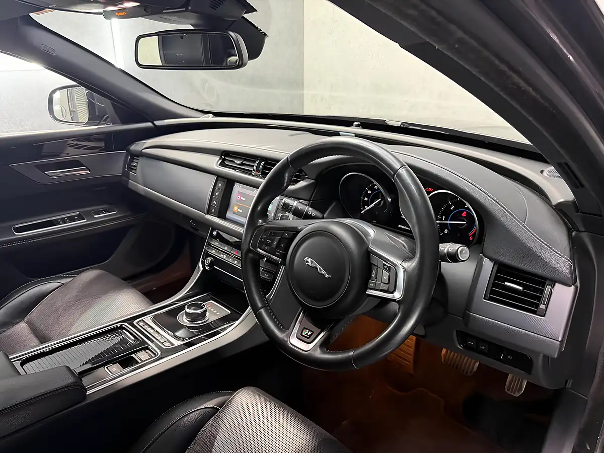 Used 2017 Jaguar Xf R-Sport Grey - Interior and Exterior details 11