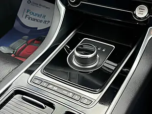 Used 2017 Jaguar Xf R-Sport Red - Interior and Exterior details 3