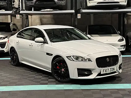 2017 Jaguar XF R-Sport 2.0d