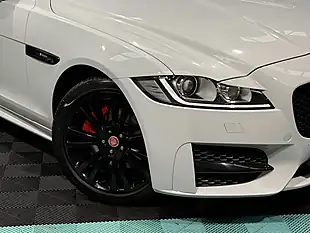 Used 2017 Jaguar Xf R-Sport White - Interior and Exterior details 11