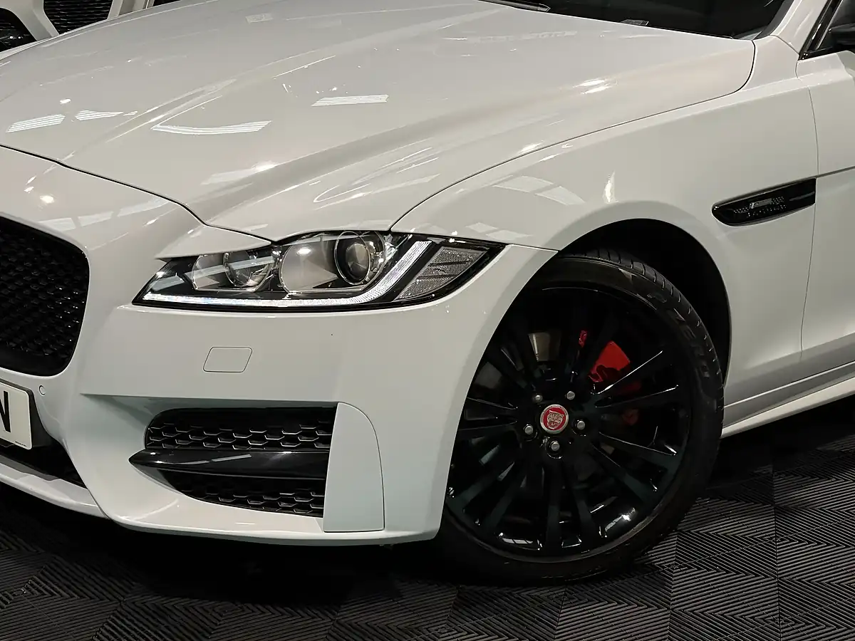 Used 2017 Jaguar Xf R-Sport White - Interior and Exterior details 12