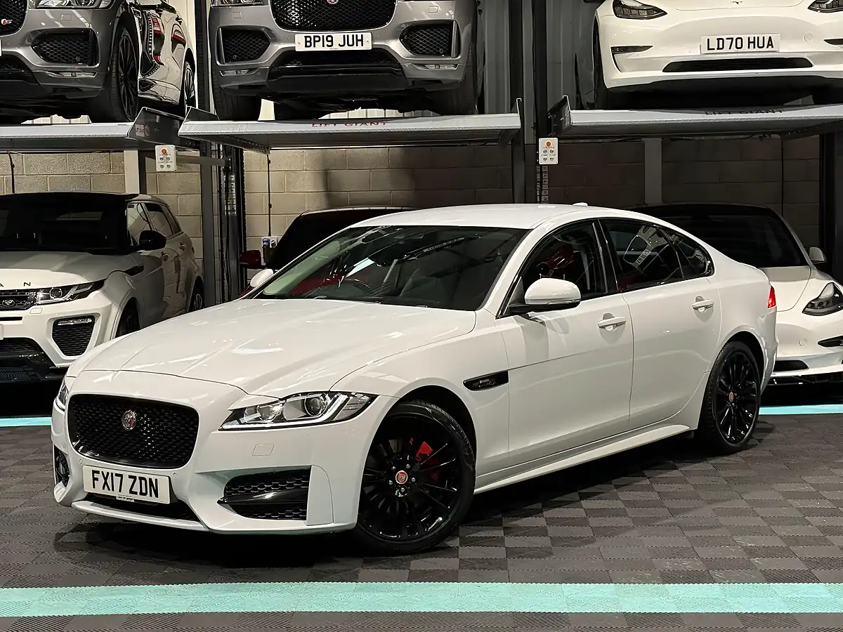 Used 2017 Jaguar Xf R-Sport White - Interior and Exterior details 5