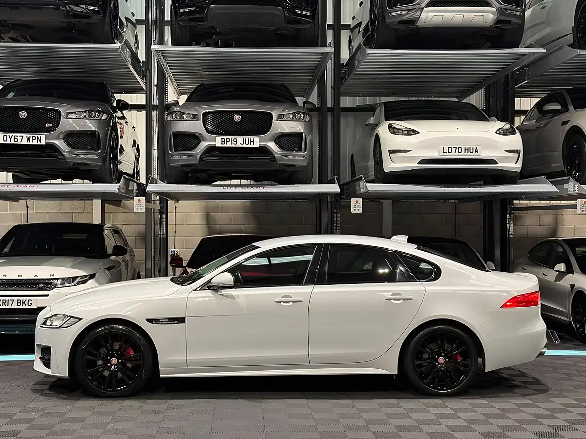 Used 2017 Jaguar Xf R-Sport White - Interior and Exterior details 6