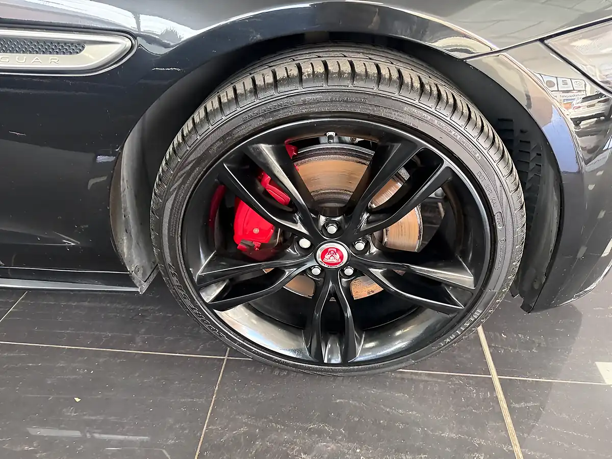 Used 2017 Jaguar Xf S Black - Interior and Exterior details 14
