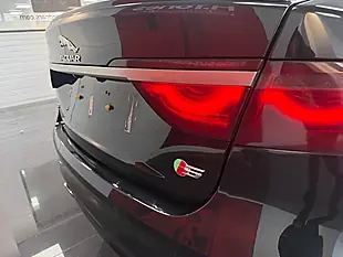 Used 2017 Jaguar Xf S Black - Interior and Exterior details 9