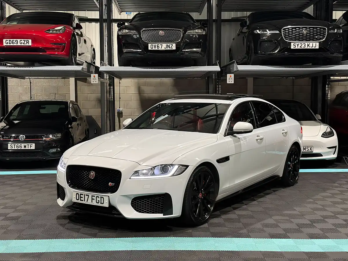 Used 2017 Jaguar Xf S White - Interior and Exterior details 5