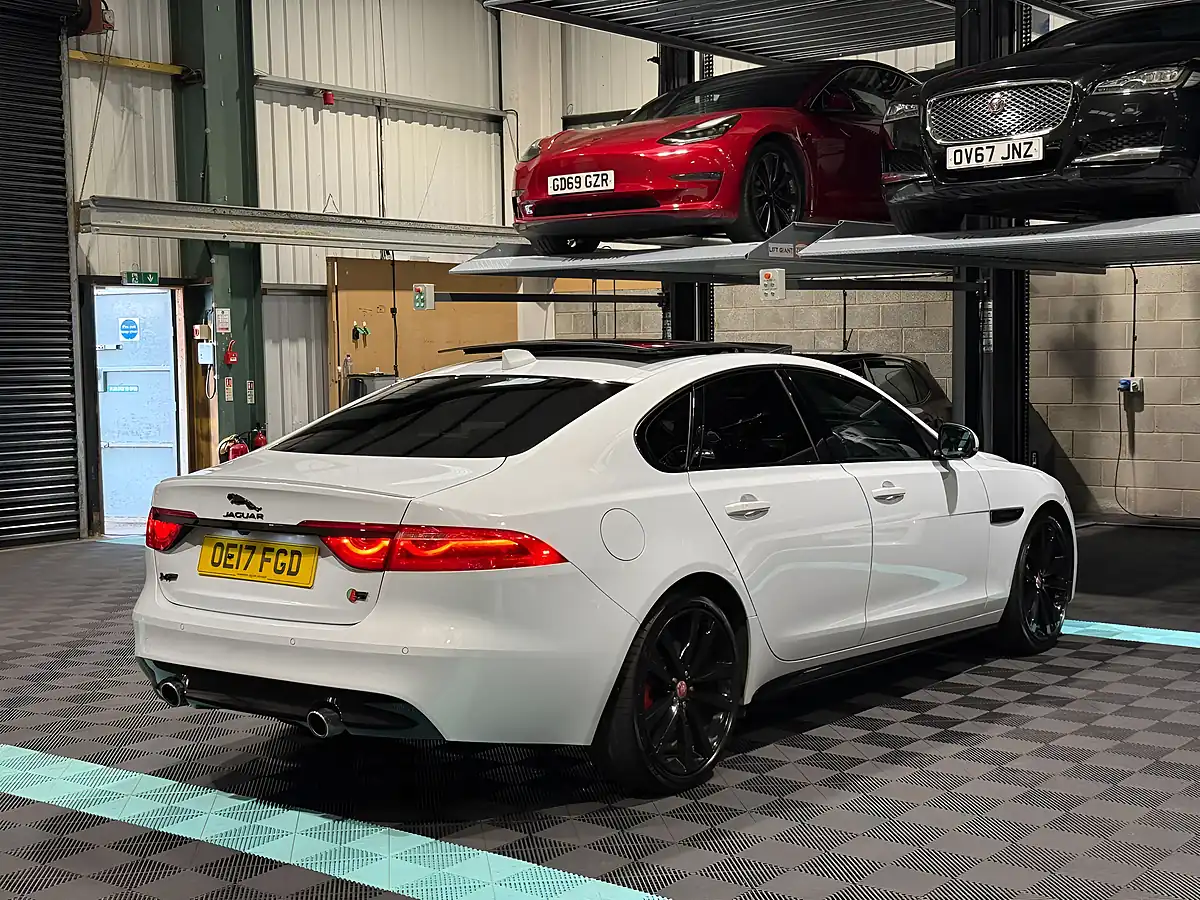Used 2017 Jaguar Xf S White - Interior and Exterior details 9