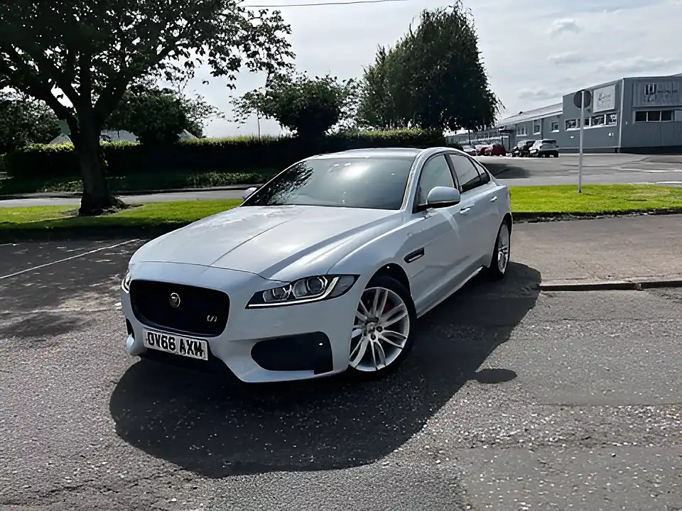 Used 2017 Jaguar Xf S White - Interior and Exterior details 13