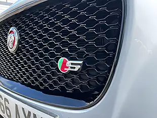 Used 2017 Jaguar Xf S White - Interior and Exterior details 18