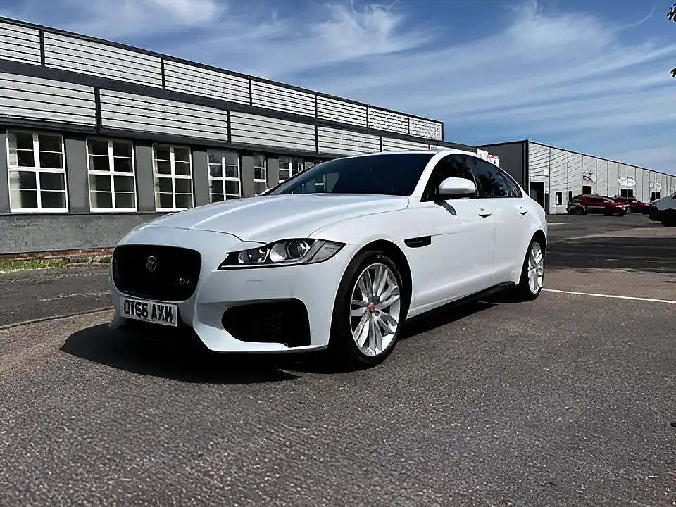 Used 2017 Jaguar Xf S White - Interior and Exterior details 2