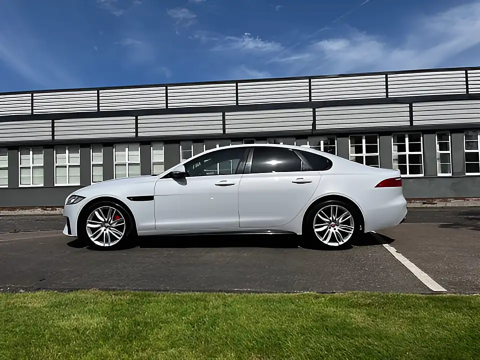 Used 2017 Jaguar Xf S White - Interior and Exterior details 3