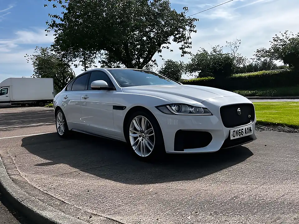 Used 2017 Jaguar Xf S White - Interior and Exterior details 6
