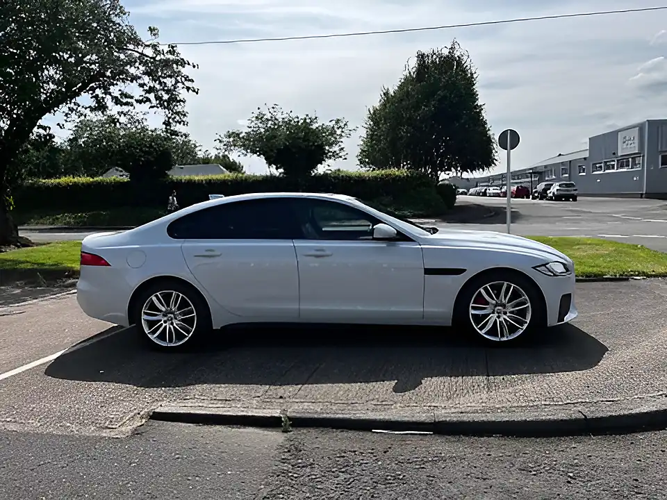 Used 2017 Jaguar Xf S White - Interior and Exterior details 7