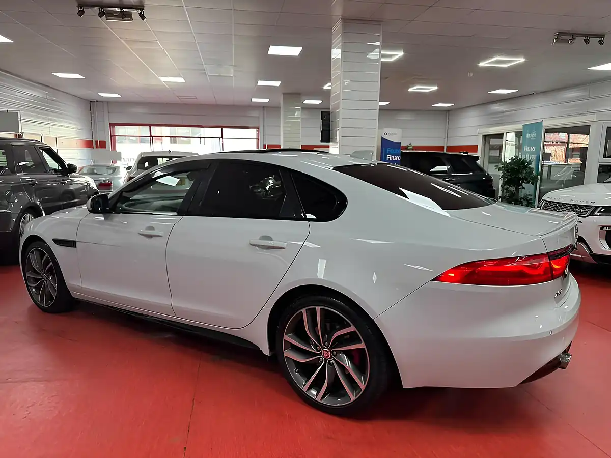 Used 2017 Jaguar Xf S White - Interior and Exterior details 12