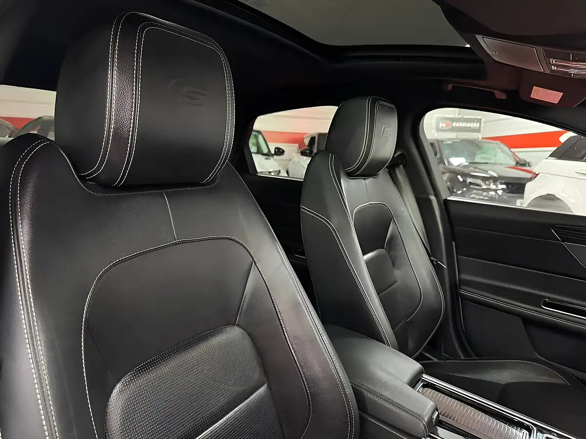 Used 2017 Jaguar Xf S White - Interior and Exterior details 15