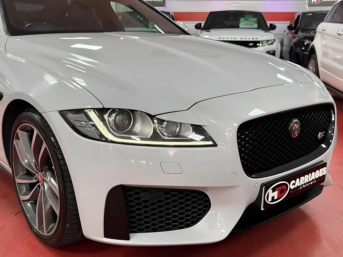 Used 2017 Jaguar Xf S White - Interior and Exterior details 9