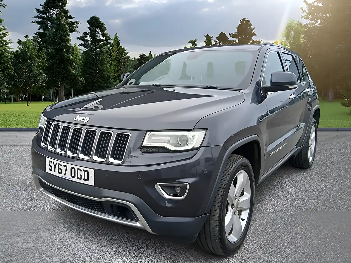 Used 2017 Jeep Grand Cherokee Limited Plus Grey - Front View