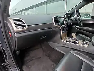 Used 2017 Jeep Grand Cherokee Limited Plus Grey - Interior and Exterior details 11