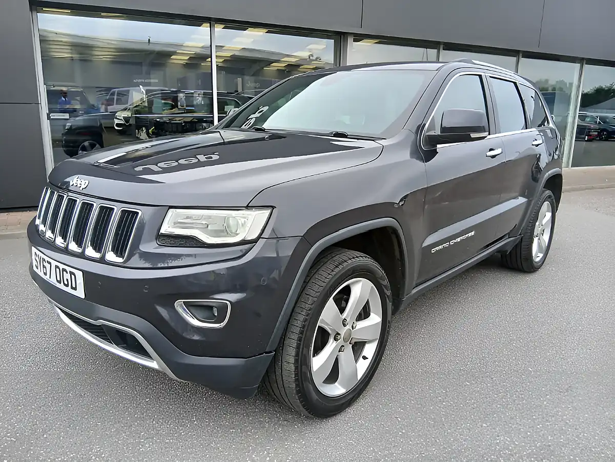 Used 2017 Jeep Grand Cherokee Limited Plus Grey - Interior and Exterior details 2