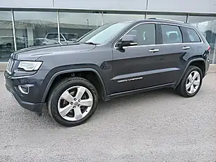 Used 2017 Jeep Grand Cherokee Limited Plus Grey - Interior and Exterior details 7