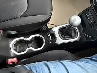 Used 2017 Jeep Renegade Longitude Black - Interior and Exterior details 12