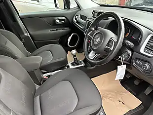 Used 2017 Jeep Renegade Longitude Black - Interior and Exterior details 13