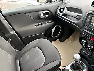 Used 2017 Jeep Renegade Longitude Black - Interior and Exterior details 16